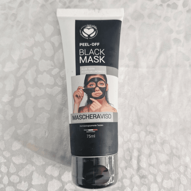 ✨️MASQUE POUR LE VISAGE AU CHARBON